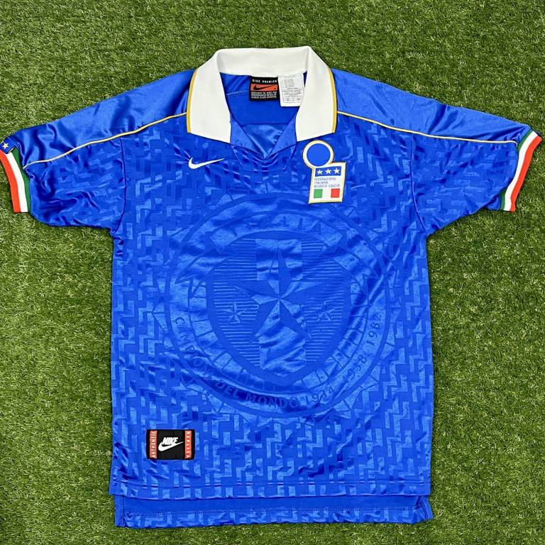 Vintage Italy 1995 Home Small