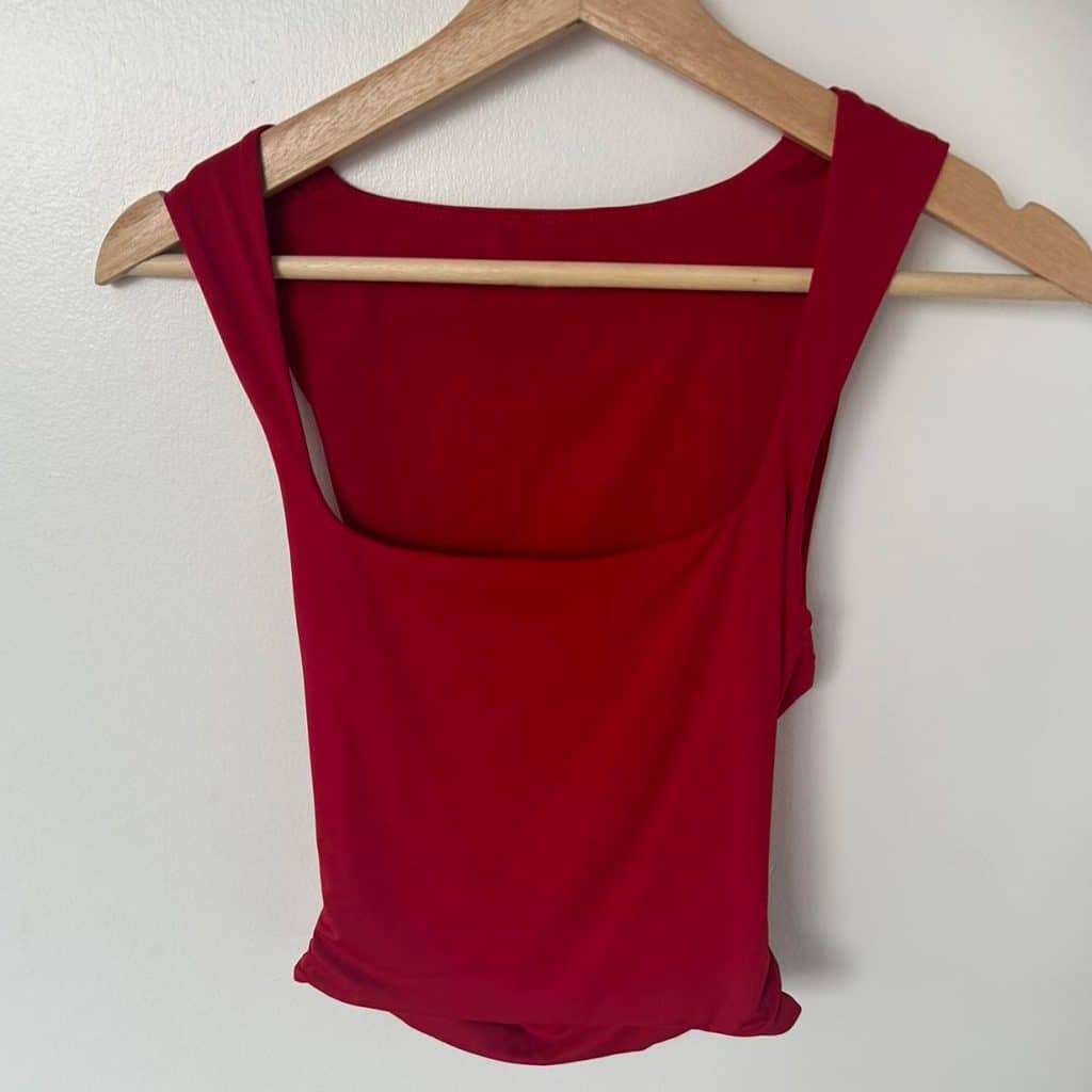 Red square neck singlet