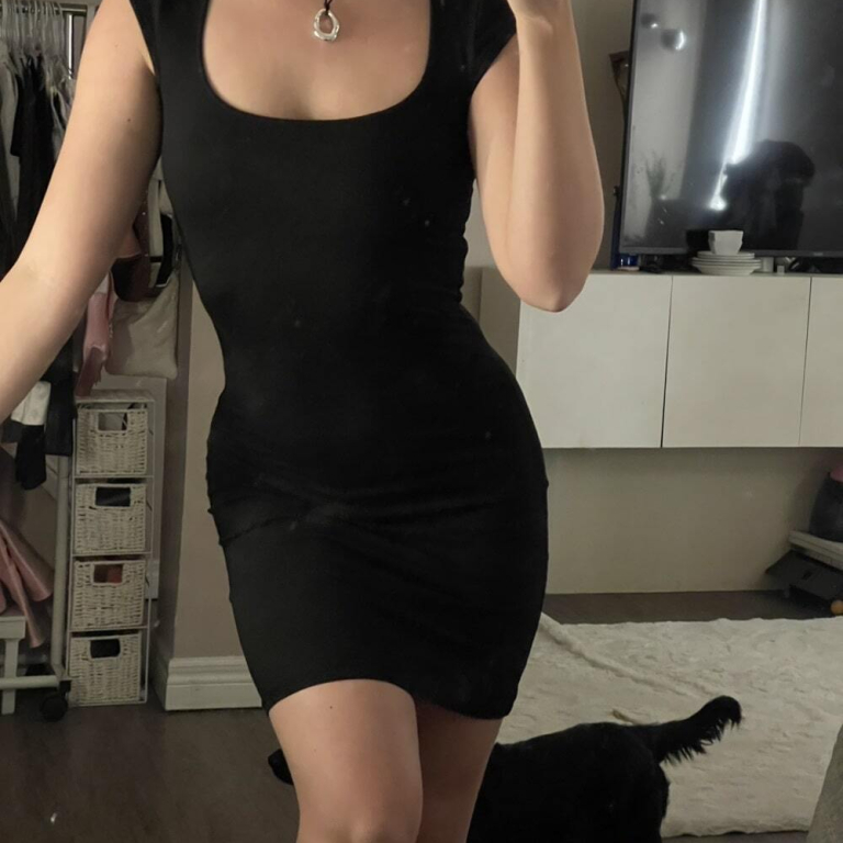 Black Bodycon Dress