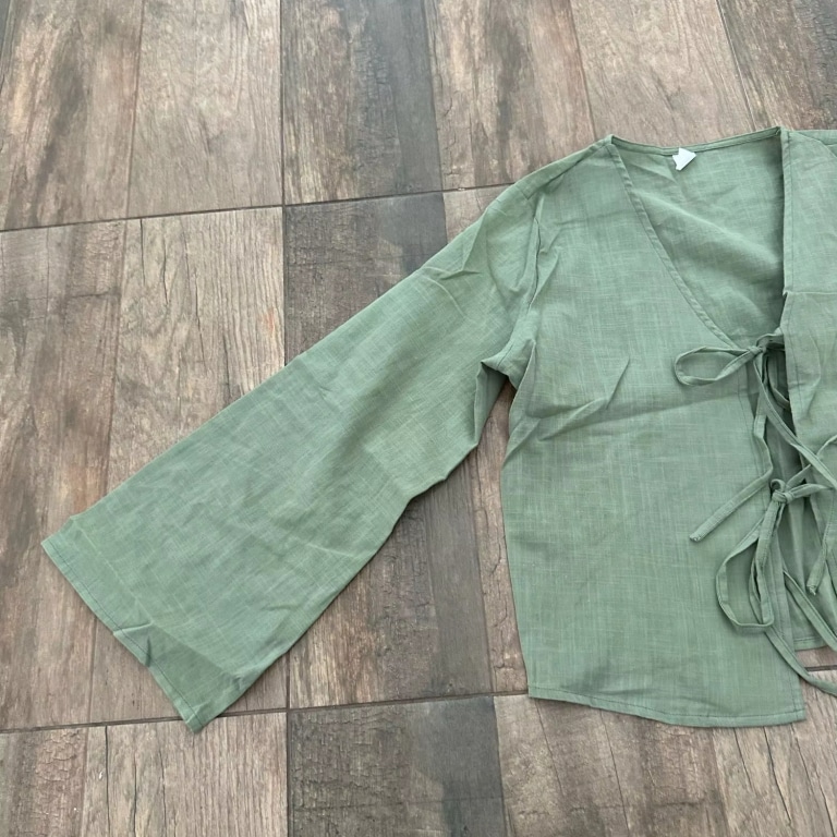 Loose Green Lace-Up Bow Blouse Top