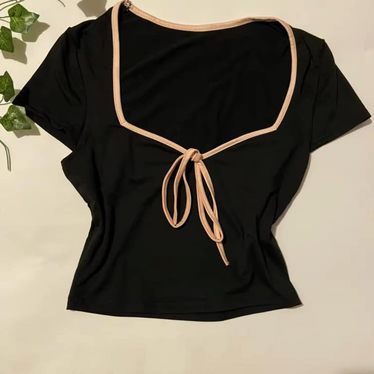 Round Neck Bowknot Top