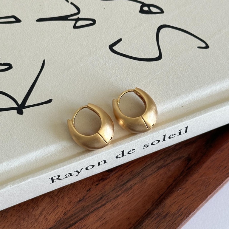 Minimalist Hoop Earrings