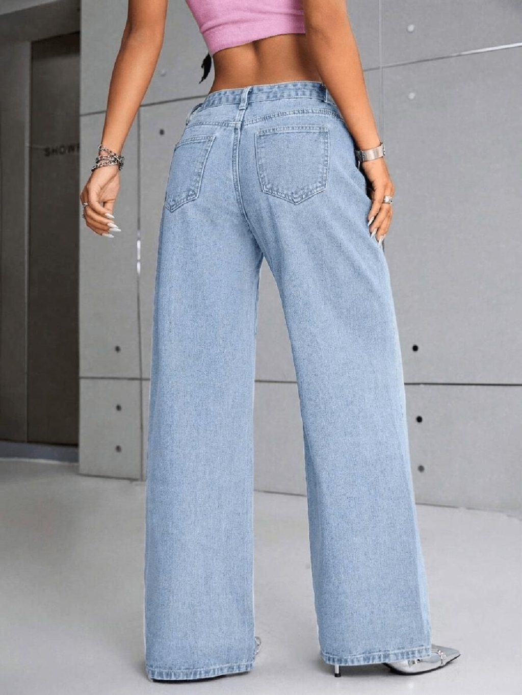 Light Wash Low waist baggy jeans