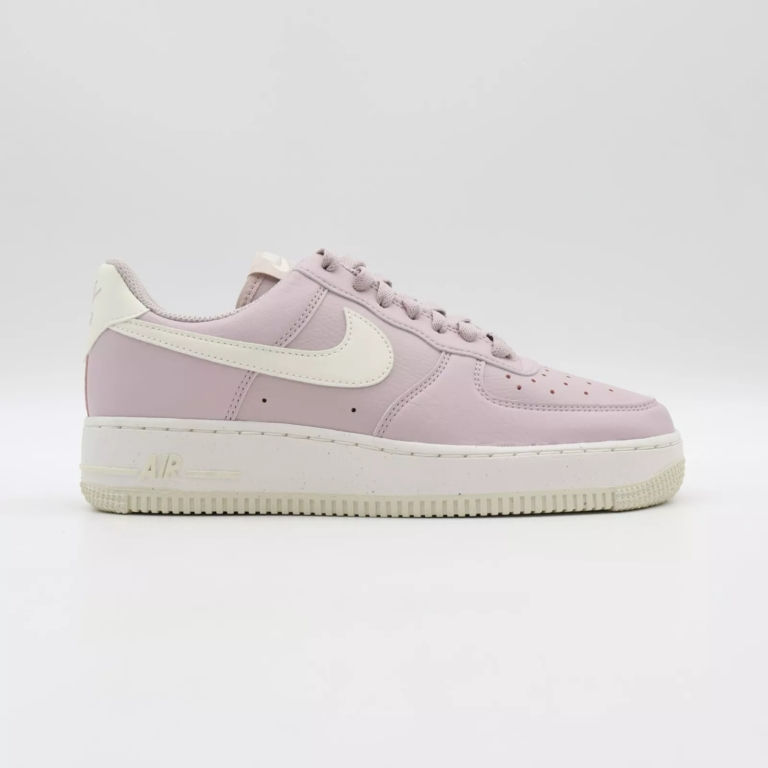 Nike Air Force 1 '07 Platinum Violet