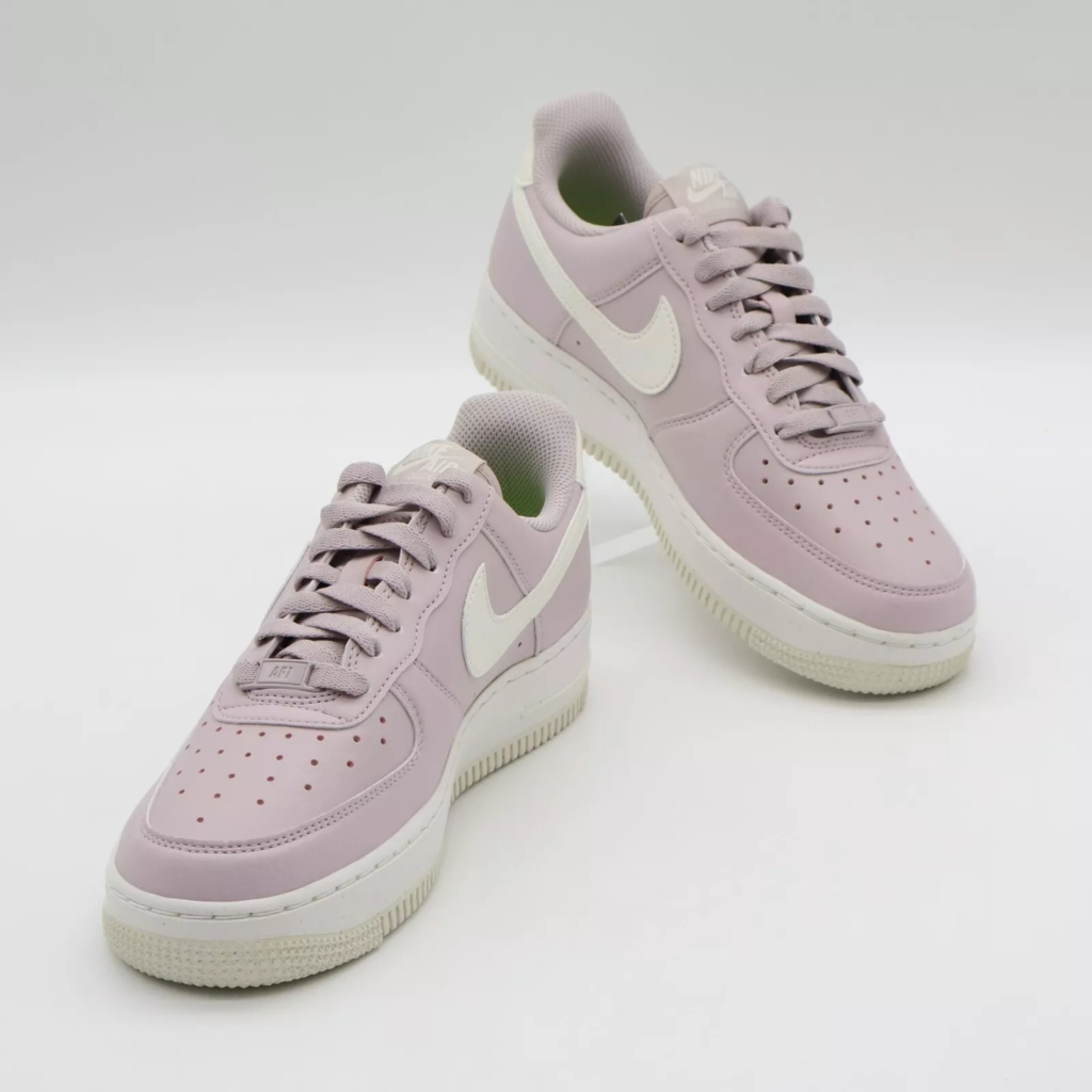 Nike Air Force 1 '07 Platinum Violet