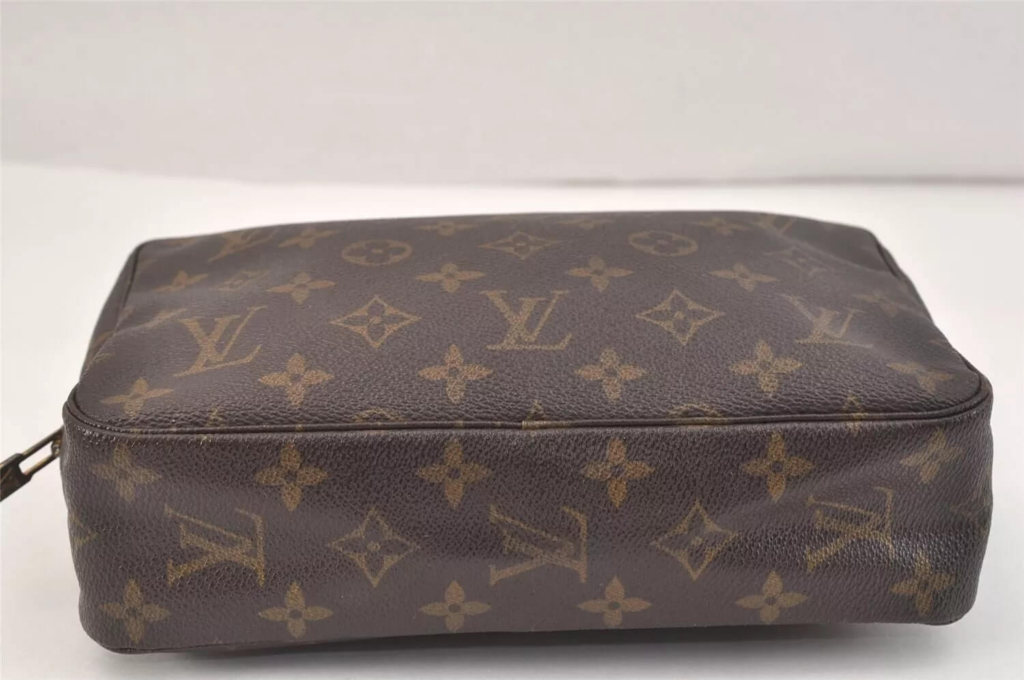 Louis Vuitton Monogram Trousse Toilette 23 Clutch Hand Bag