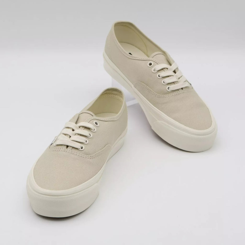 Vans Reissue 44 Canvas Castle Wall