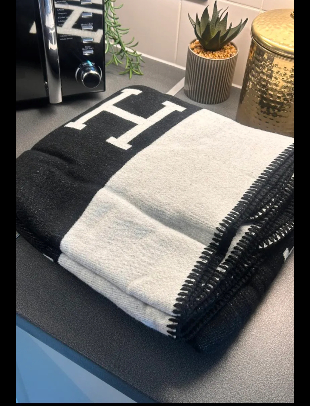 Hermes woollen blanket - Image 2